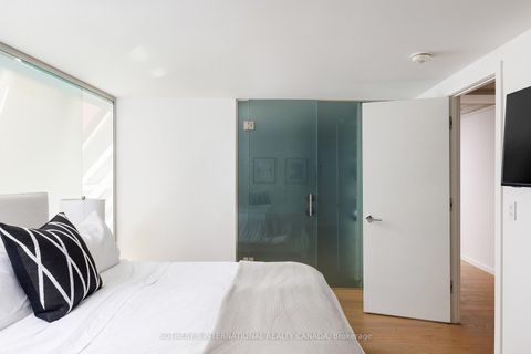 Photo 18 at PH 912 - 82 Lombard Street, Yonge Corridor, Toronto