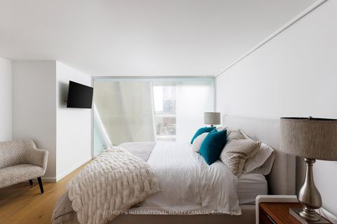 Photo 22 at PH 912 - 82 Lombard Street, Yonge Corridor, Toronto