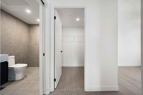 Photo 14 at 1310 - 1050 Eastern Avenue, The Beaches, Toronto