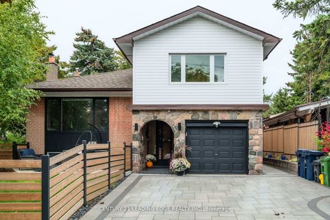 Photo 0 at 4 Aveline Crescent, Bendale, Toronto