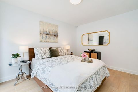 Photo 5 at 4 Aveline Crescent, Bendale, Toronto