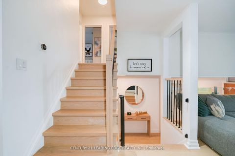 Photo 13 at 4 Aveline Crescent, Bendale, Toronto