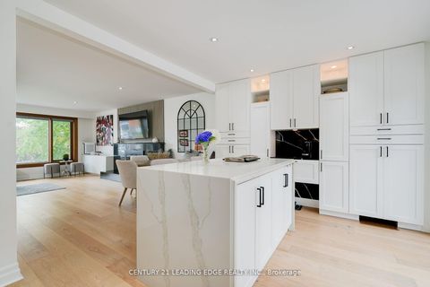 Photo 19 at 4 Aveline Crescent, Bendale, Toronto