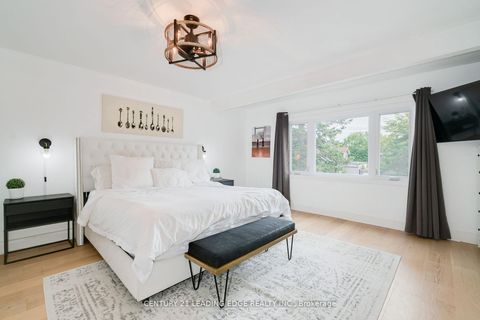 Photo 23 at 4 Aveline Crescent, Bendale, Toronto