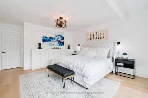 Photo 25 at 4 Aveline Crescent, Bendale, Toronto