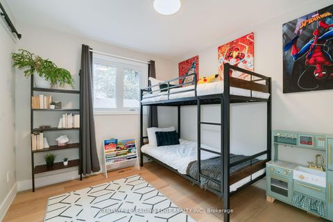 Photo 26 at 4 Aveline Crescent, Bendale, Toronto