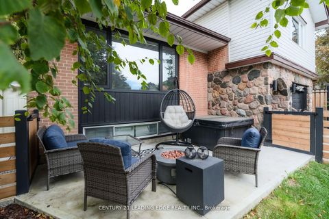 Photo 41 at 4 Aveline Crescent, Bendale, Toronto