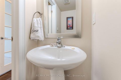 Photo 4 at 825A Oxford Street, Mimico, Toronto