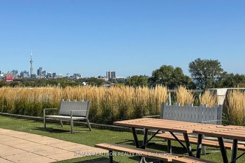 Photo 21 at LPH01 - 1910 Lake Shore Boulevard W, Swansea, Toronto