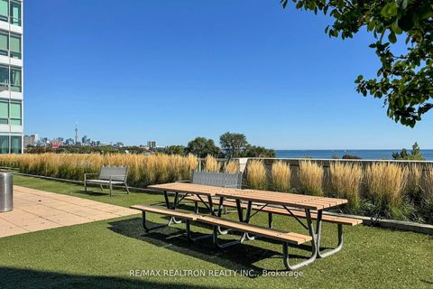 Photo 22 at LPH01 - 1910 Lake Shore Boulevard W, Swansea, Toronto