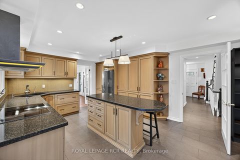 Photo 7 at 87 George Street, Aurora Village, Aurora