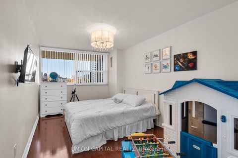 Photo 33 at 303 - 45 Huntingdale Boulevard, L'Amoreaux, Toronto