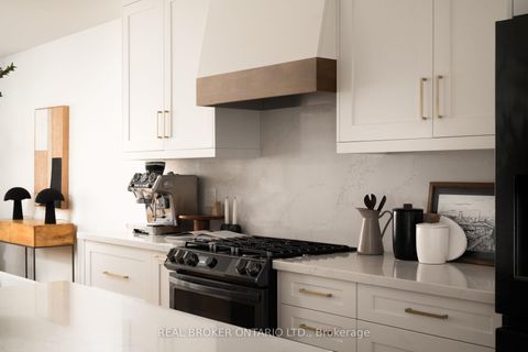 Photo 9 at 104 Greenlaw Avenue, Davenport, Toronto