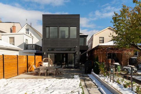 Photo 32 at 104 Greenlaw Avenue, Davenport, Toronto