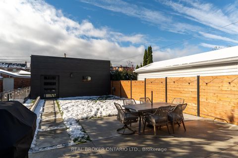 Photo 34 at 104 Greenlaw Avenue, Davenport, Toronto