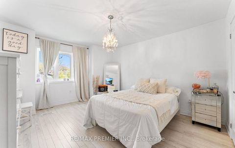 Photo 20 at 21 Yvonne Avenue, CFB, Toronto