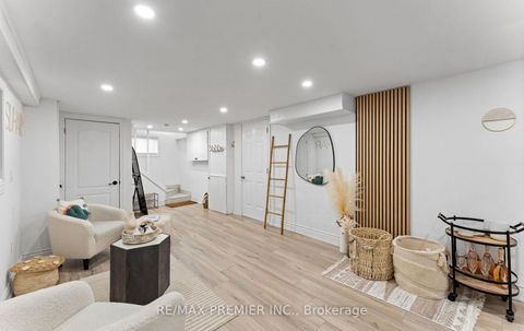 Photo 26 at 21 Yvonne Avenue, CFB, Toronto