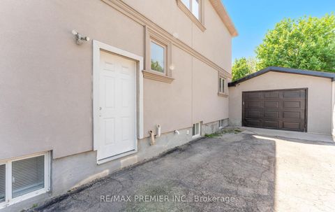 Photo 27 at 21 Yvonne Avenue, CFB, Toronto