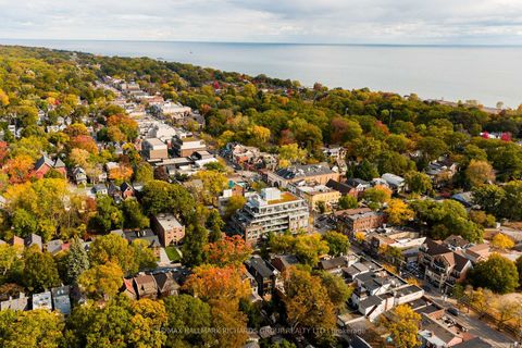 Photo 27 at 401 - 1960 Queen Street E, The Beaches, Toronto