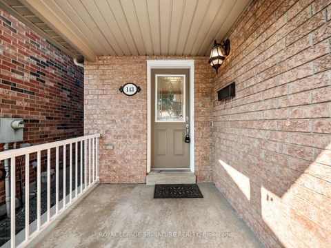 Photo 3 at 143 Bonspiel Drive, Morningside, Toronto