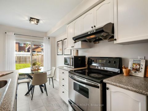 Photo 17 at 143 Bonspiel Drive, Morningside, Toronto