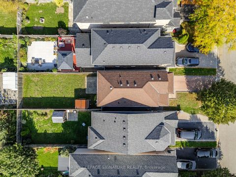 Photo 33 at 143 Bonspiel Drive, Morningside, Toronto