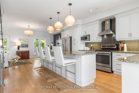 Photo 3 at 16 Dryden Way, Richview, Toronto