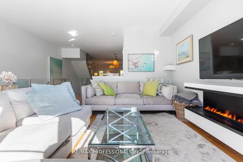 Photo 17 at 16 Dryden Way, Richview, Toronto