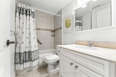 Photo 33 at 276 Greenfield Avenue, Willowdale East, Toronto