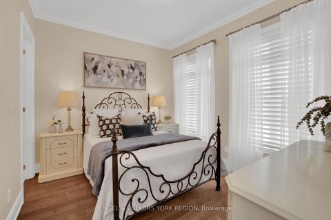 Photo 5 at 43 James Stokes Court, King City, King