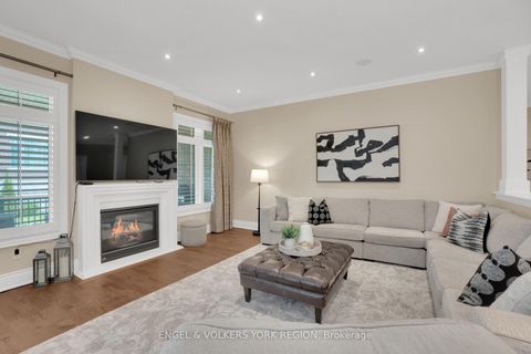 Photo 14 at 43 James Stokes Court, King City, King