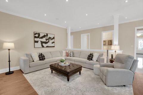 Photo 15 at 43 James Stokes Court, King City, King