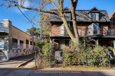 Photo 2 at 254A Carlton Street, South St. James Town, Toronto