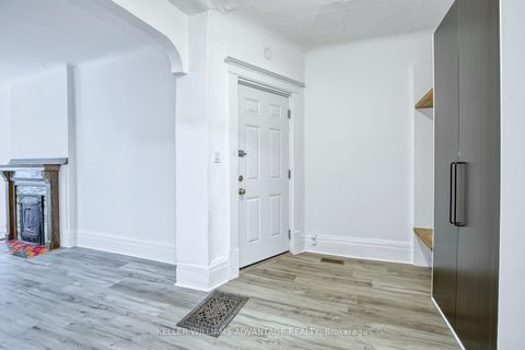 Photo 6 at 254A Carlton Street, South St. James Town, Toronto