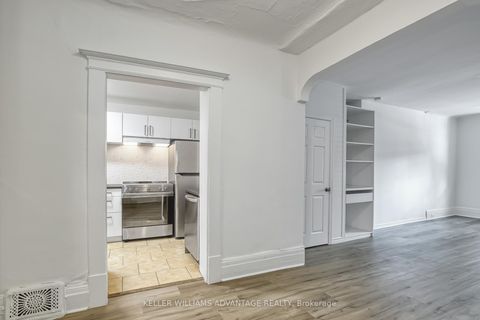 Photo 8 at 254A Carlton Street, South St. James Town, Toronto