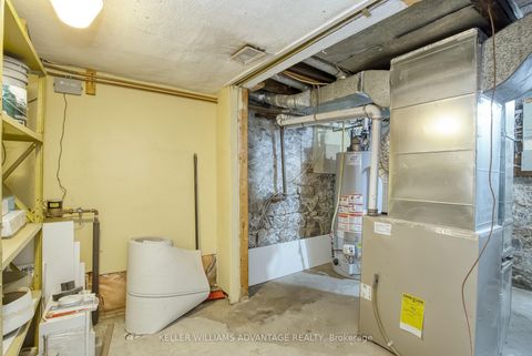 Photo 31 at 254A Carlton Street, South St. James Town, Toronto