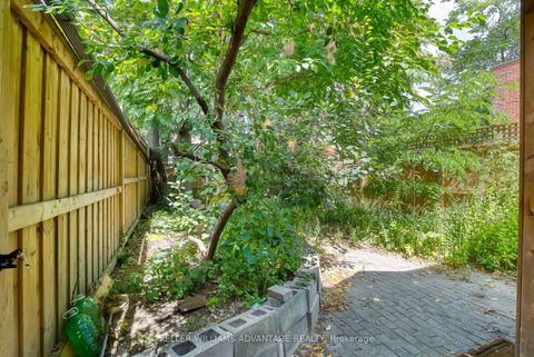 Photo 35 at 254A Carlton Street, South St. James Town, Toronto