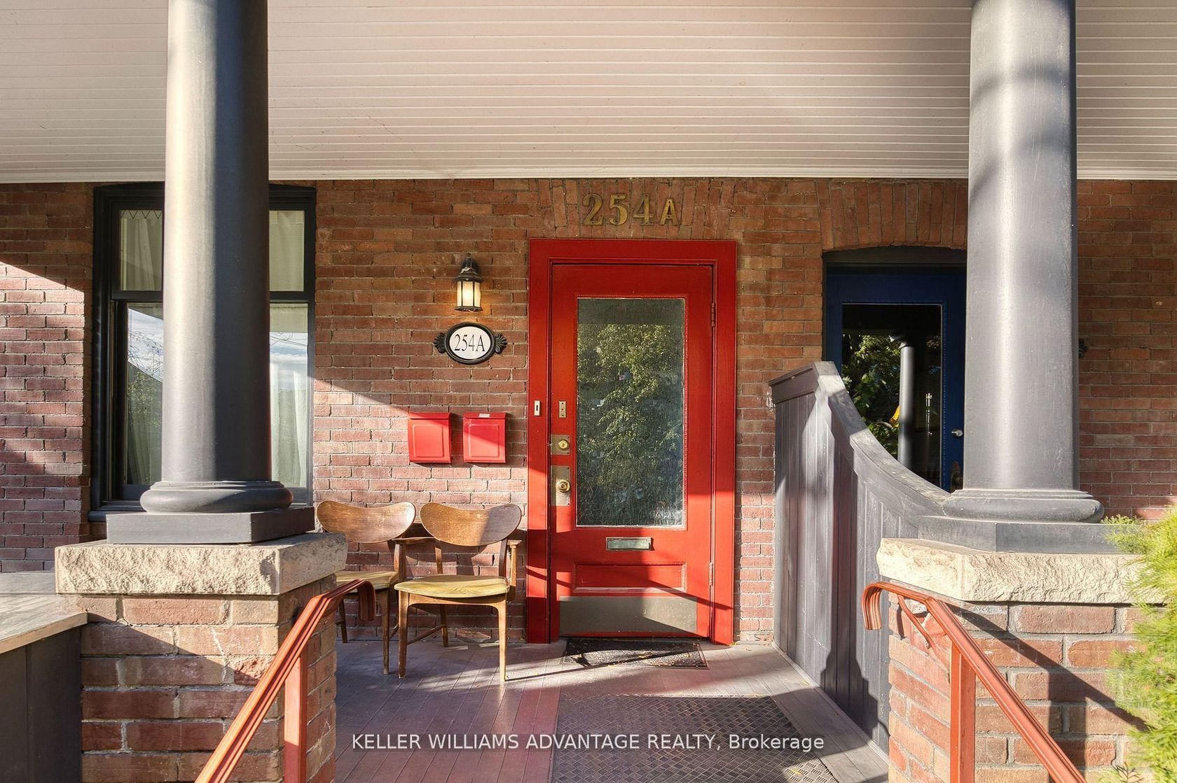 254A Carlton Street, South St. James Town, Toronto 