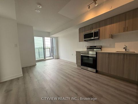 Photo 12 at 413 - 556 Marlee Avenue, Glen Park, Toronto