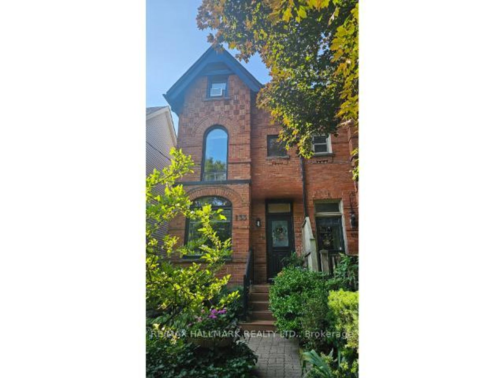 133 Langley Avenue, North Riverdale, Toronto 