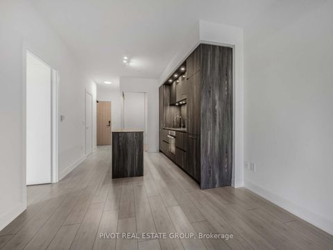 Photo 10 at 519 - 35 Mercer Street, Waterfront Communities C1, Toronto