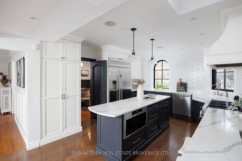 Photo 8 at 35 Baby Point Crescent, Lambton Baby Point, Toronto