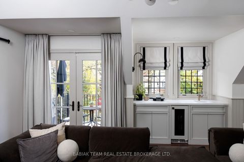 Photo 17 at 35 Baby Point Crescent, Lambton Baby Point, Toronto