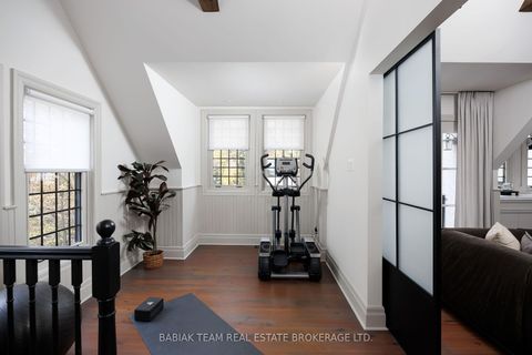 Photo 19 at 35 Baby Point Crescent, Lambton Baby Point, Toronto