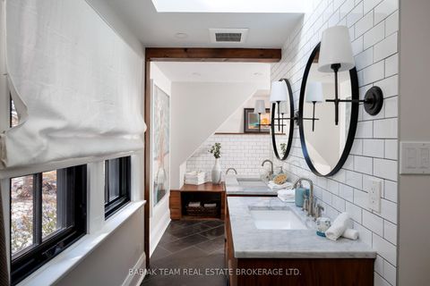 Photo 22 at 35 Baby Point Crescent, Lambton Baby Point, Toronto