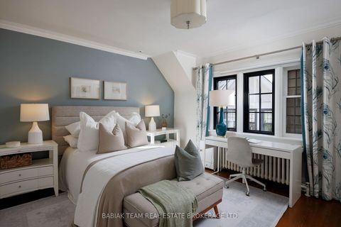 Photo 26 at 35 Baby Point Crescent, Lambton Baby Point, Toronto