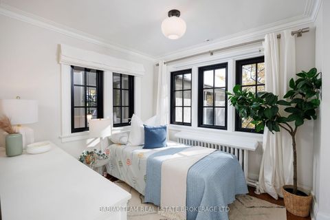 Photo 27 at 35 Baby Point Crescent, Lambton Baby Point, Toronto