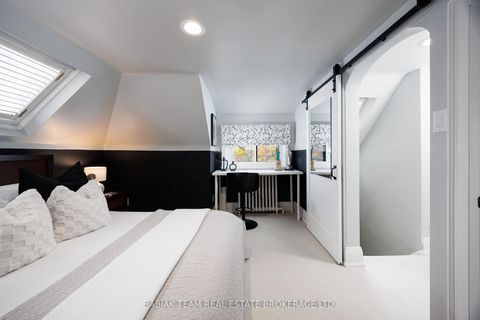 Photo 29 at 35 Baby Point Crescent, Lambton Baby Point, Toronto