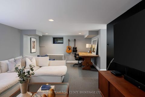 Photo 34 at 35 Baby Point Crescent, Lambton Baby Point, Toronto