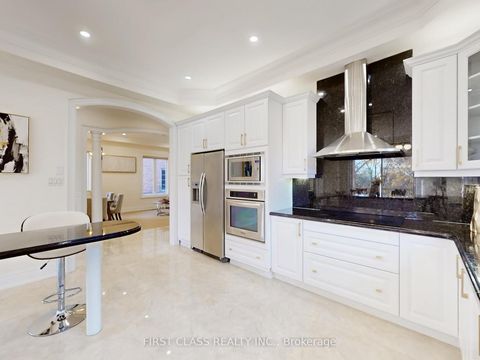 Photo 16 at 99 Rivermill Crescent, Patterson, Vaughan